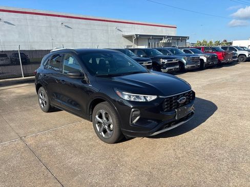 Used 2024 Ford Escape ST-Line AWD/4WD image 3