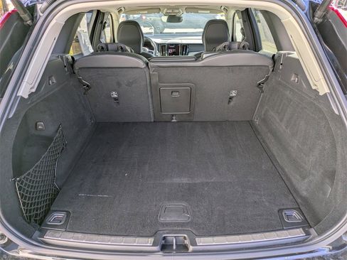 Certified 2022 Volvo XC60 B5 Inscription w/ Advanced Package image 13