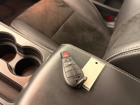Used 2009 Dodge Challenger SRT8 w/ SRT Option Group II RWD image 29