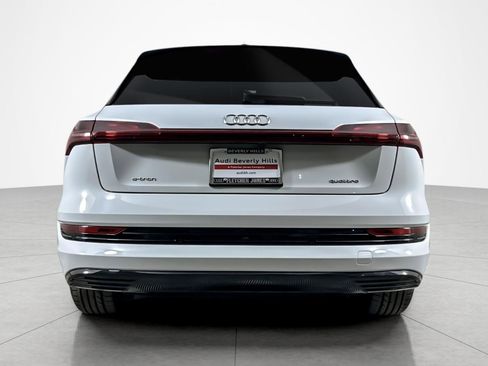 Used 2022 Audi e-tron Premium w/ Convenience Plus Package image 4