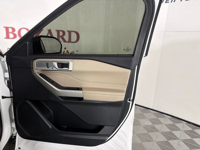 Used 2023 Ford Explorer Limited RWD image 34