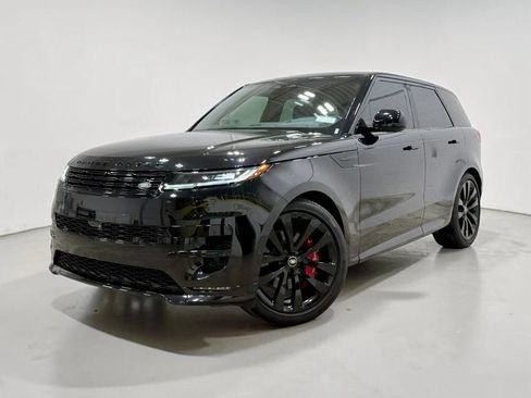 Used 2025 Land Rover Range Rover Sport Dynamic SE AWD/4WD image 2