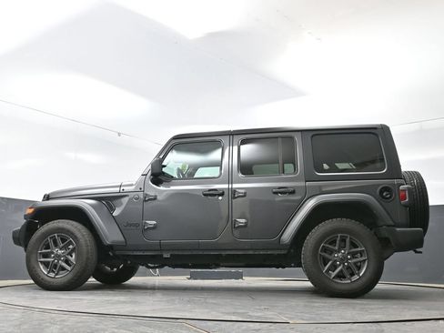 Used 2025 Jeep Wrangler Unlimited Sport AWD/4WD image 54
