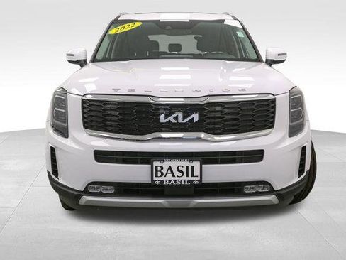 Used 2022 Kia Telluride EX image 3