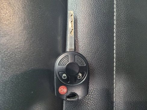 Used 2016 Ford Escape SE w/ SE Leather Comfort Package image 32