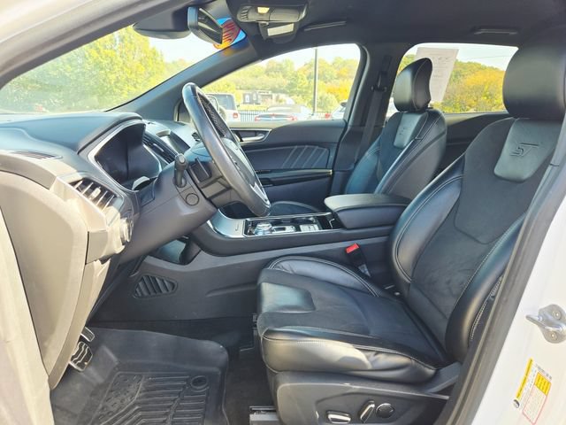 Used 2019 Ford Edge ST w/ Cold Weather Package AWD/4WD image 11