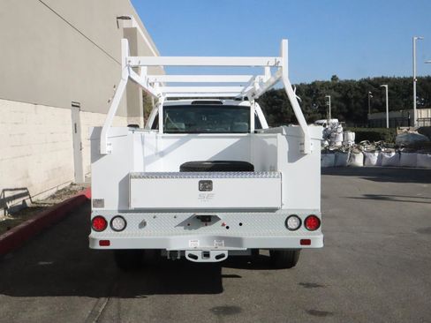Used 2024 Ford F350 XL w/ XL Chrome Package image 5