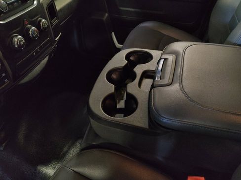 Used 2018 RAM 1500 Tradesman w/ Chrome Appearance Group AWD/4WD image 26