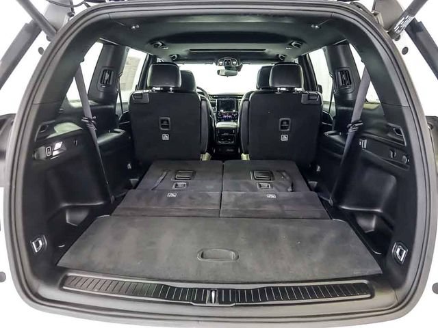 Used 2023 Jeep Grand Cherokee L Altitude AWD/4WD image 30