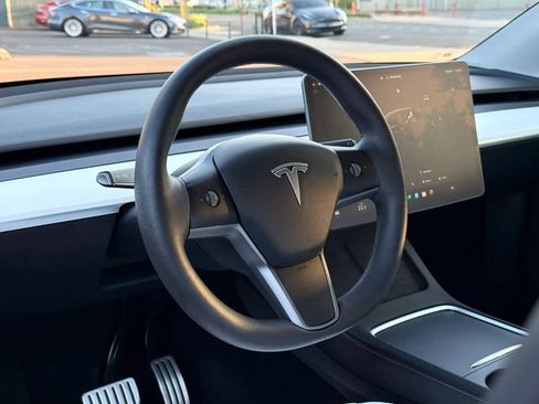 Used 2022 Tesla Model Y Performance AWD/4WD image 14