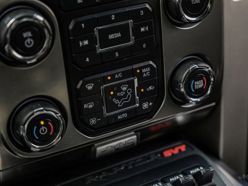 Used 2013 Ford F150 Raptor w/ Luxury Equipment Group AWD/4WD image 74