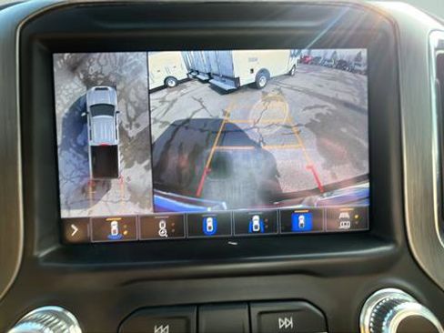 Used 2023 GMC Sierra 3500 Denali w/ Denali Black Diamond Edition image 14