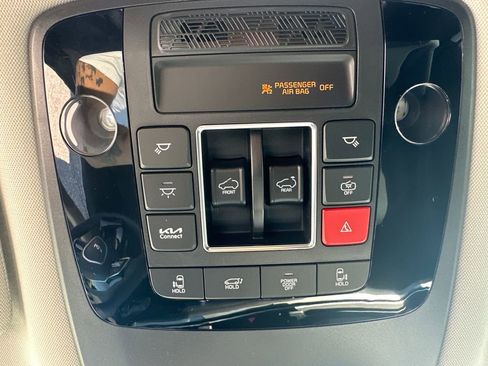 New 2026 Kia Carnival SX Prestige FWD image 32