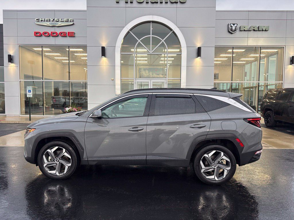 Used 2024 Hyundai Tucson Limited AWD/4WD image 2