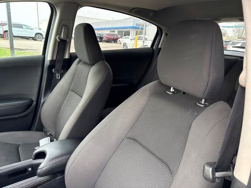 Used 2022 Honda HR-V EX image 9