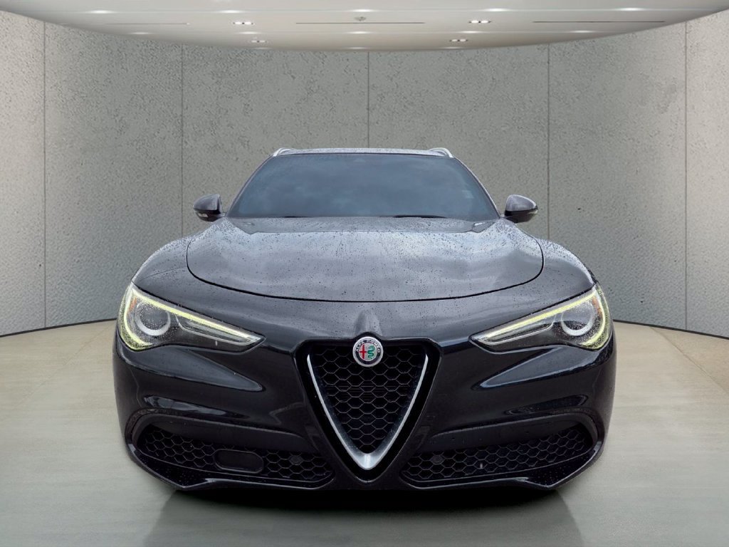 Used 2019 Alfa Romeo Stelvio Ti Lusso w/ Quick Order Package 22X Lusso AWD/4WD image 13