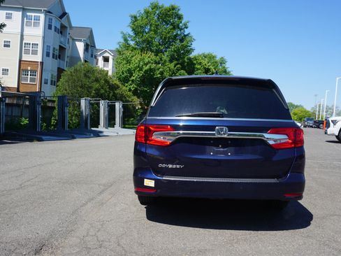 Used 2019 Honda Odyssey EX image 5