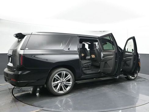 New 2026 Cadillac Escalade ESV Platinum Sport AWD/4WD image 52
