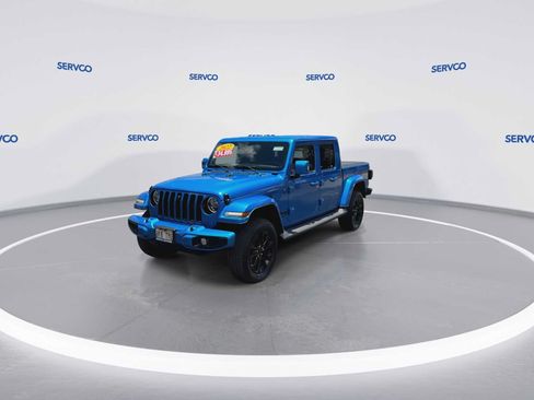Used 2022 Jeep Gladiator Overland AWD/4WD image 3