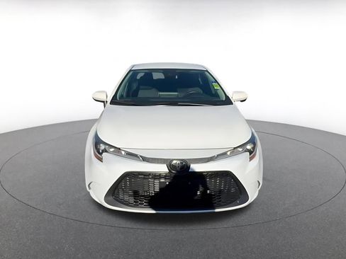 Used 2021 Toyota Corolla LE w/ Carpet Mat Package (TMS) image 4