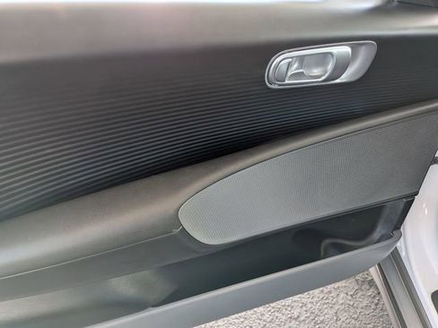 Used 2025 Hyundai Ioniq 6 SEL image 8