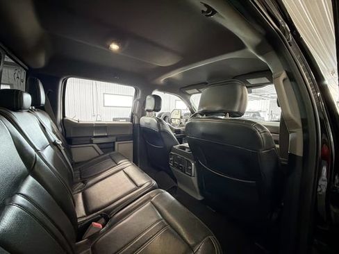 Used 2017 Ford F450 XLT w/ XLT Premium Package AWD/4WD image 11