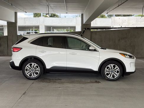 Used 2020 Ford Escape SEL FWD image 4