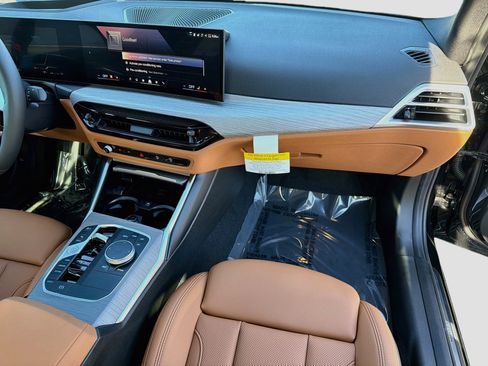 Used 2026 BMW 330i Sedan w/ Premium Package RWD image 18