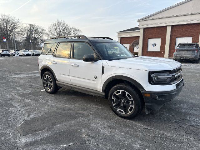 Used 2024 Ford Bronco Sport Outer Banks AWD/4WD image 11