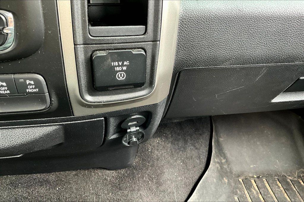 Used 2017 RAM 1500 Big Horn AWD/4WD image 17