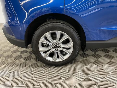 Used 2023 Ford Edge Titanium image 34