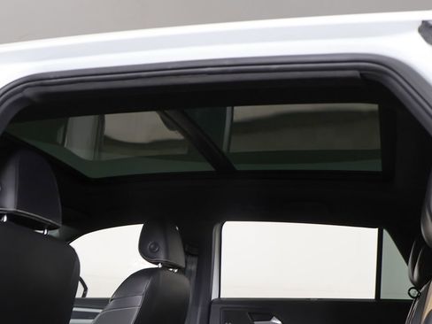 Used 2022 Volkswagen Atlas Cross Sport SEL Premium R-Line image 21