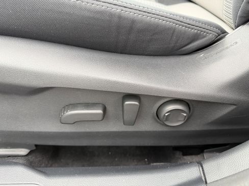 Used 2023 Subaru Outback Premium AWD/4WD image 10