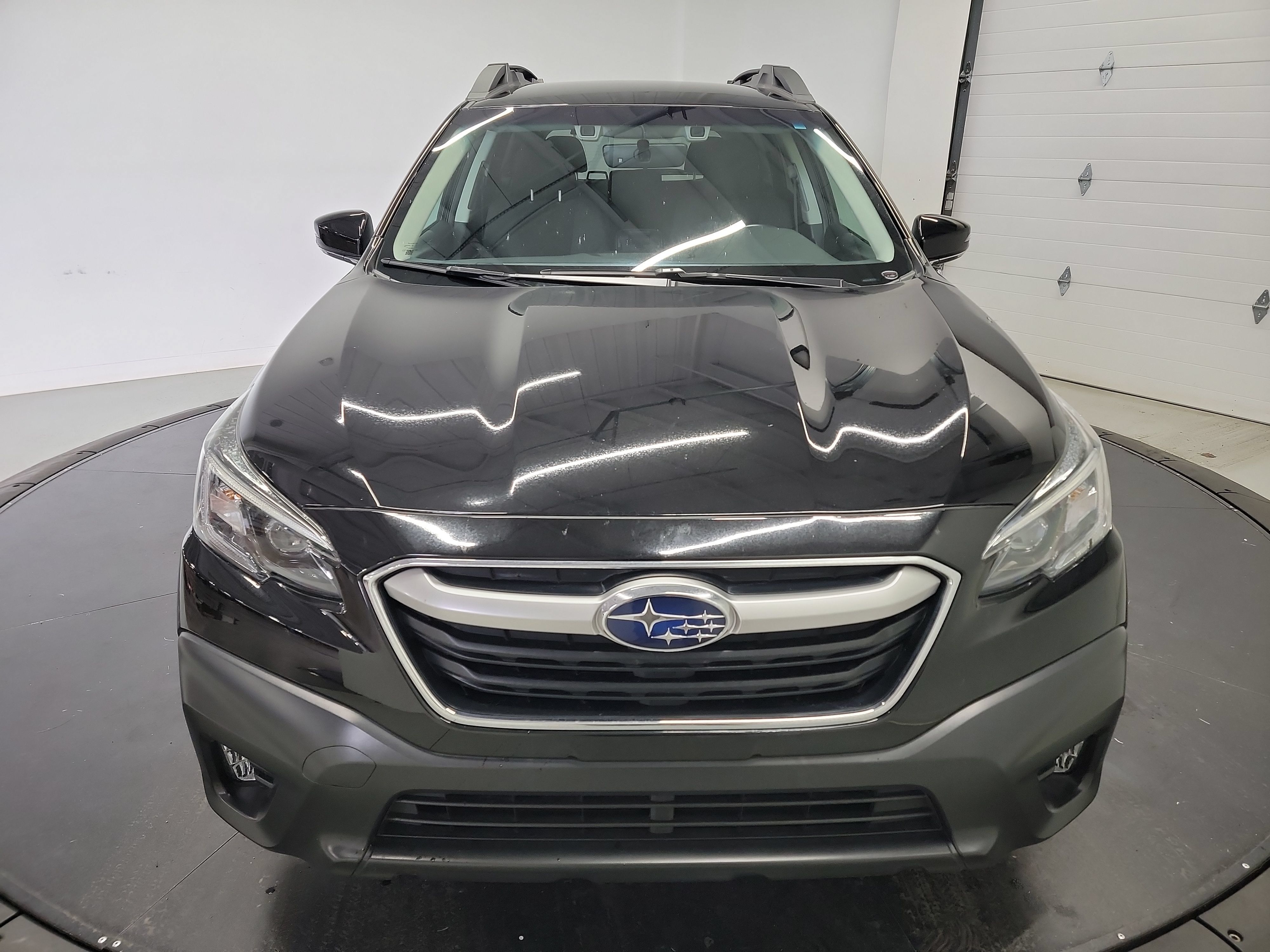 Used 2021 Subaru Outback Premium AWD/4WD image 2