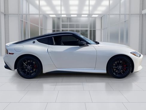 New 2026 Nissan Z Performance w/ Floor Mat Package image 7