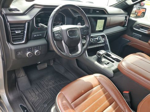 Used 2023 GMC Sierra 1500 Denali Ultimate AWD/4WD image 6