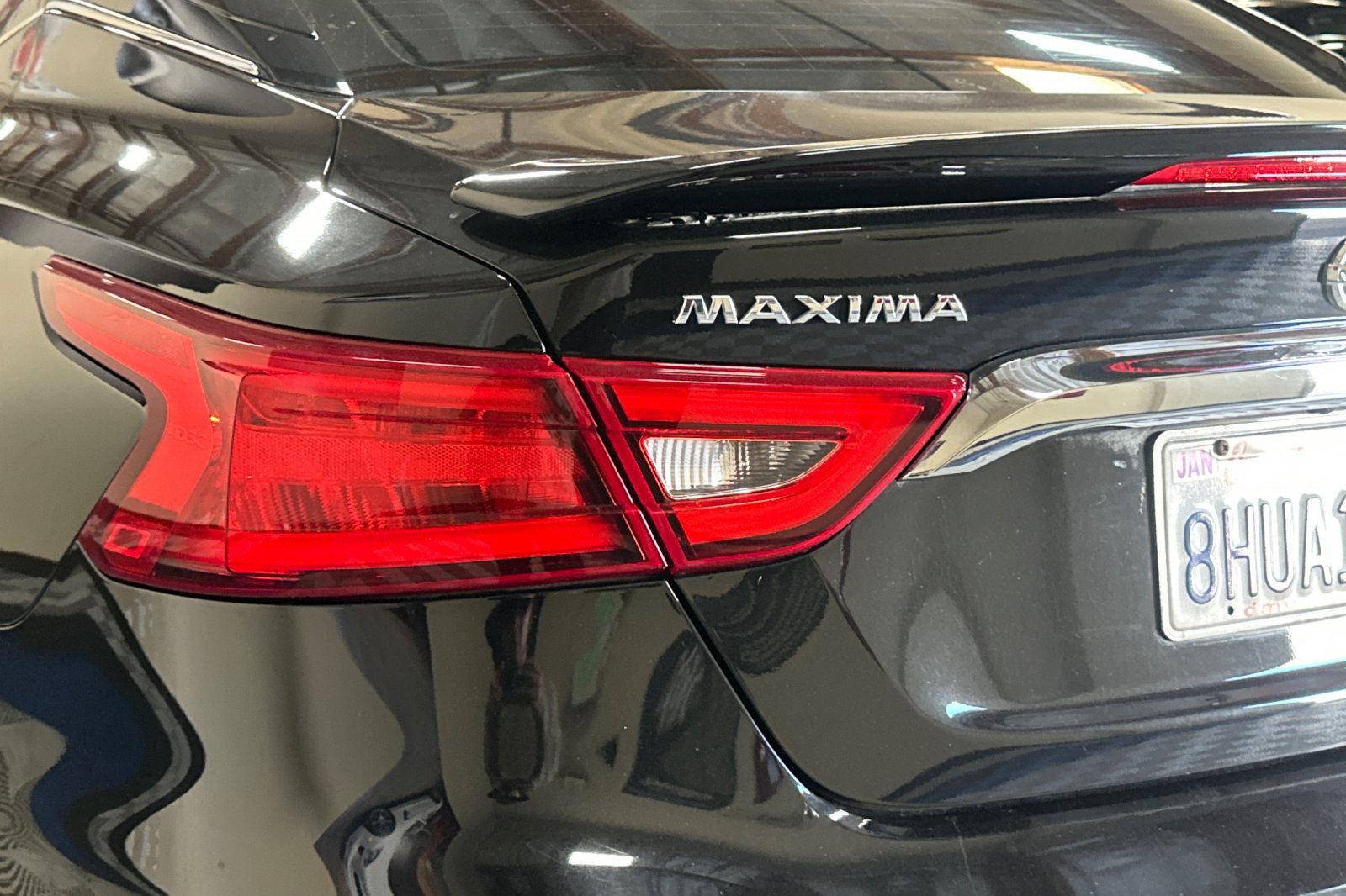 Used 2018 Nissan Maxima SR w/ Interior Lighting Package FWD image 47