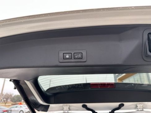 Used 2024 Subaru Ascent Onyx Edition Limited image 11