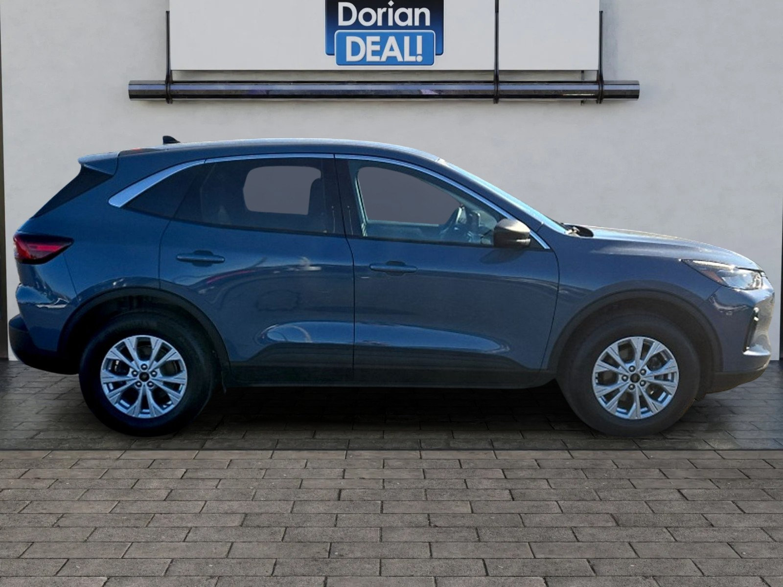 Certified 2024 Ford Escape Active AWD/4WD image 2
