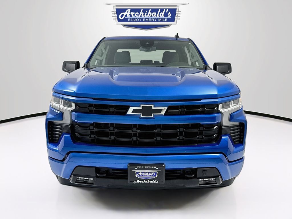 Used 2024 Chevrolet Silverado 1500 RST AWD/4WD image 2