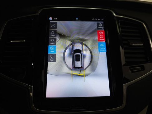 Certified 2024 Volvo XC90 T8 Ultimate AWD/4WD image 27