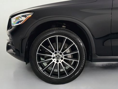 Certified 2022 Mercedes-Benz GLC 300 4MATIC w/ AMG Line image 11