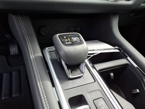 New 2026 Nissan Pathfinder Platinum image 11