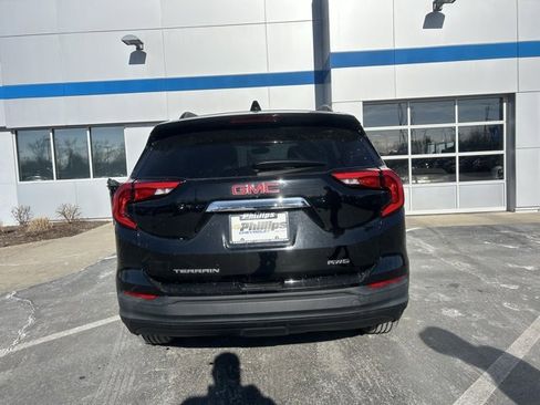 Used 2018 GMC Terrain SLE w/ Driver Convenience Package image 6