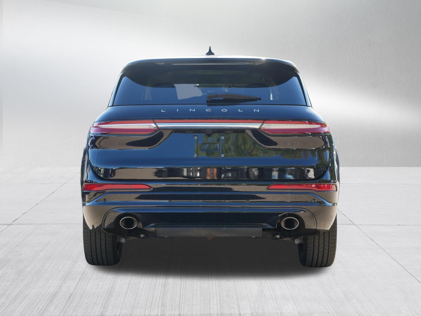 Used 2024 Lincoln Corsair AWD w/ Equipment Group 102A image 6