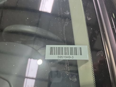 Used 2025 Nissan Altima 2.5 SV FWD image 4