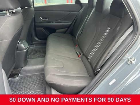 Used 2023 Hyundai Elantra SEL w/ Convenience Package FWD image 5