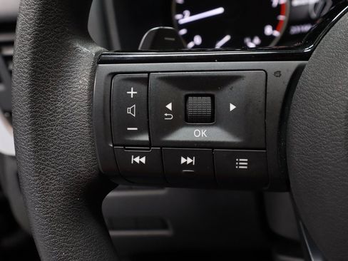 Certified 2023 Nissan Rogue SV image 29