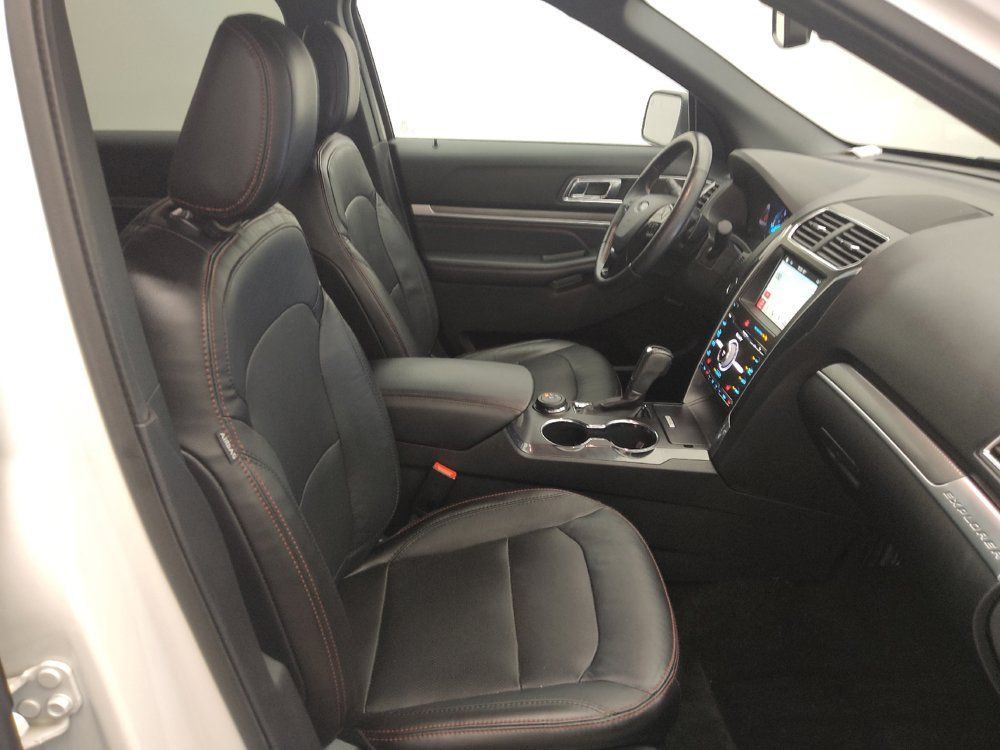 Used 2018 Ford Explorer Sport w/ Ford Safe & Smart Package AWD/4WD image 21