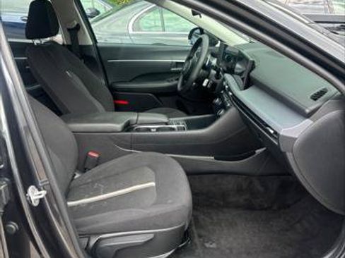 Used 2025 Hyundai Sonata SEL FWD image 14